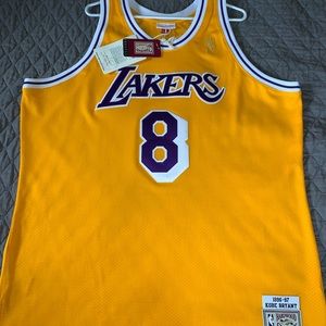 Mitchell & Ness Kobe Bryant Authentic Jersey